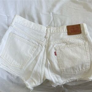 Levi White denim shorts